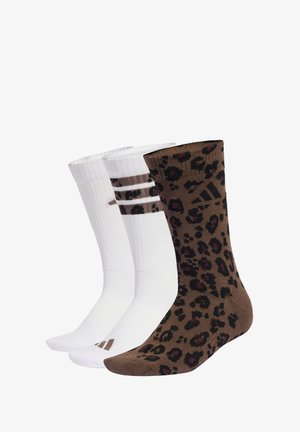 Tris kojinių poros: viena paprasta balta su dryžuotais akcentais, viena paprasta balta ir viena ruda su juodo ir bordo leopardo raštu.