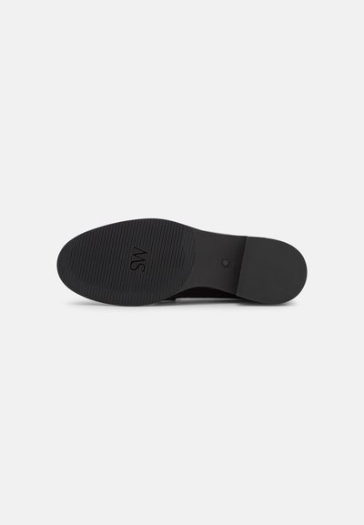 Stuart Weitzman PALMER SLEEK LOAFER - Chaussons - black