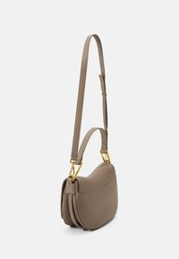 Coccinelle MAGIE SOFT - Borsa a mano - warm taupe