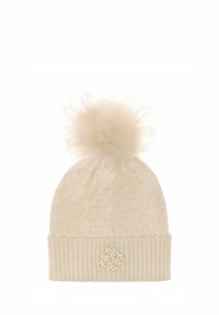 Dzianinowa beżowa czapka z teksturowanym wzorem, puszystym pomponem na górze oraz złotym logo z przodu. Miękki, ciepły materiał.