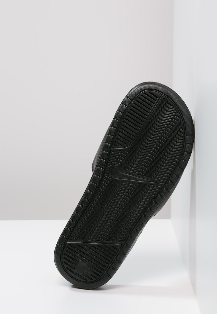 nike slides benassi black