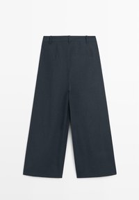 Navyblå vidbenede, cropped bukser med bælteholdere, en baglomme med slidse og detalje med presserynke foran.