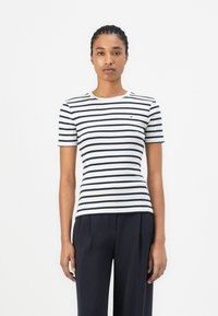 Tommy Hilfiger - SLIM CODY - Camiseta estampada - ecu/dark night navy Imagen en miniatura 1