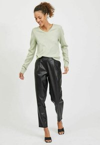 VILA VIRIL V NECK - Stickad tröja - desert sage