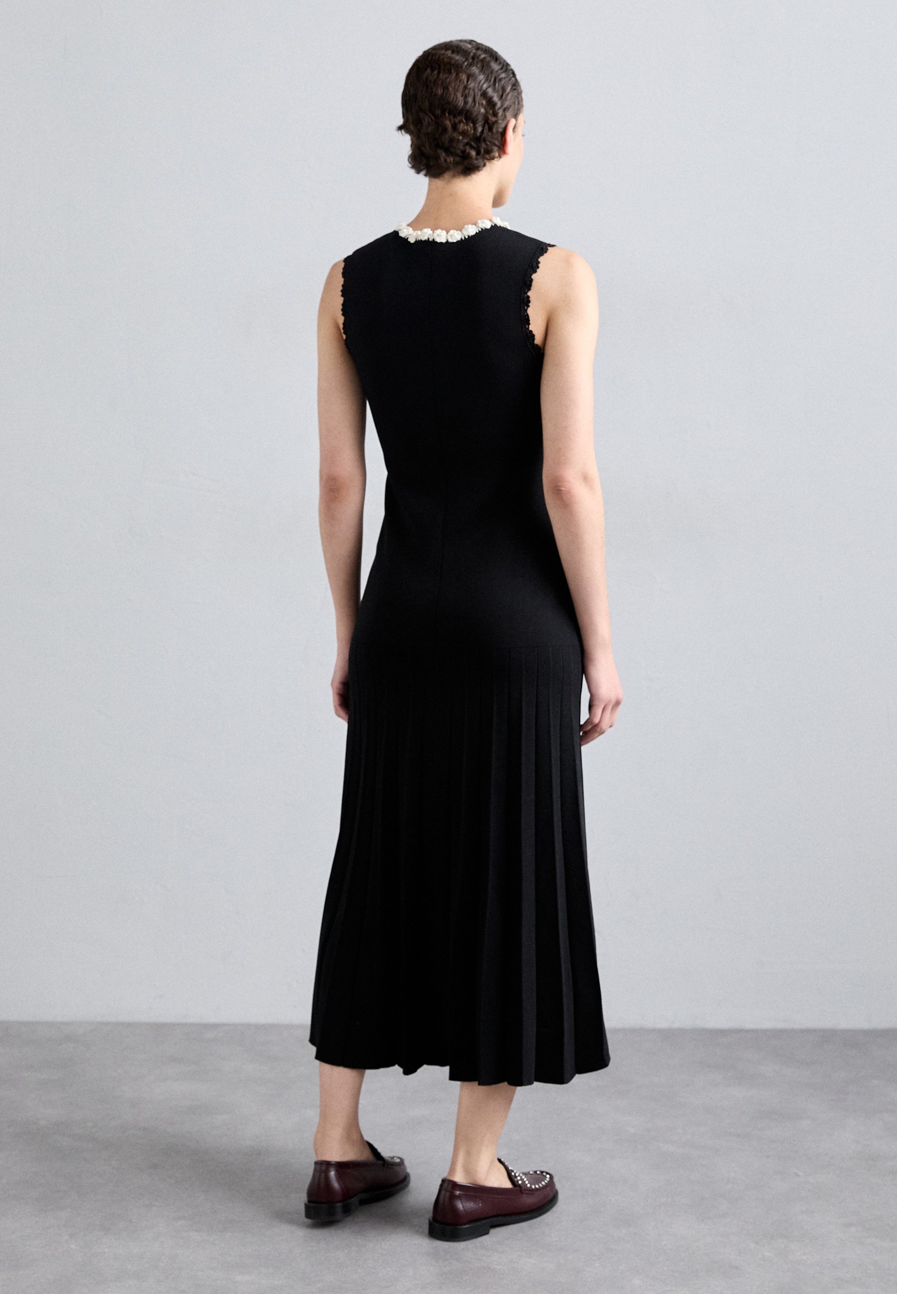 sandro ROBE LONGUE CROCHET - Maxikleid - noir/schwarz - Zalando