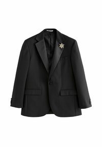 Schwarzer maßgeschneiderter Blazer mit Satin-Revers, Ein-Knopf-Verschluss, zwei vorderen Klappentaschen und einer floralen Schmuckbrosche am linken Revers.