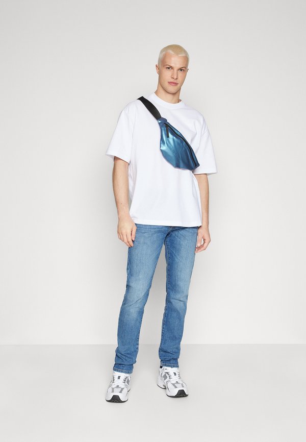 Slim fit jeans - 014