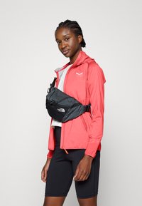 Salewa AGNER HYBRID  - Casaco para exterior - calypso coral melange