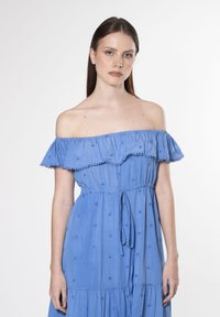 INFLUENCER OFF-SHOULDER - Robe de jour - azure