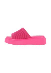 Blogger Sandalias planas - rosa