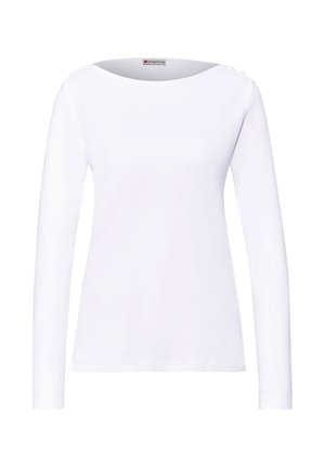 Top blanco de manga larga con escote redondo, que presenta tres botones decorativos en un hombro y una tela suave y ligera.