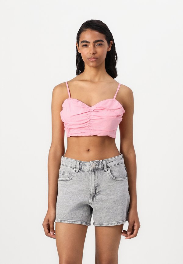 RUCHED STRAPPY CROP - Top