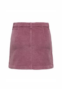 Jupe mini en velours côtelé rose poussiéreux, avec une coupe droite, de discrètes rainures verticales et une taille simple avec passants de ceinture.