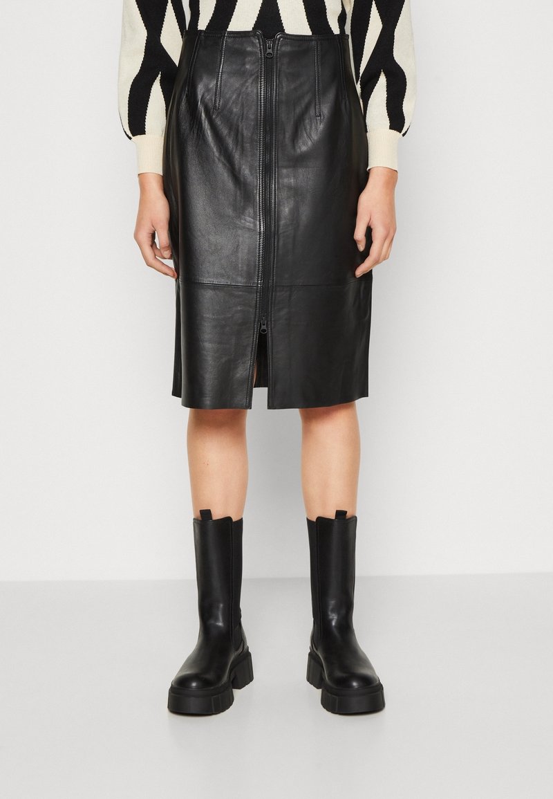 YAS Pouzdrová sukně - black