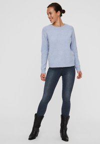 Vero Moda VMDOFFY O-NECK NOOS - Camisola - blue ice/melange