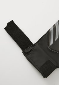 Thumbnail Image 3