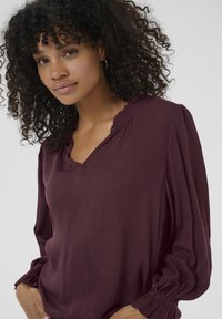 Kaffe Bluse - windsor wine