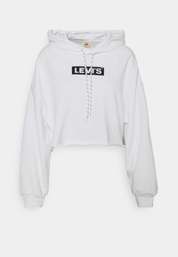 Sudadera corta blanca hecha de una tela suave. Presenta un logo negro de "LEVI'S" en la parte frontal y una capucha con cordones en contraste negro y blanco.