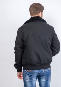 Bombers DOUGLAS - Bomberjacke - black