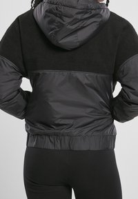 Urban Classics Vinterjacka - black