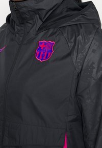 Nike Performance Klub merchandise - black