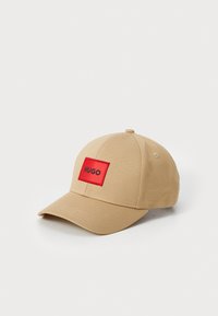 Unselected, medium beige