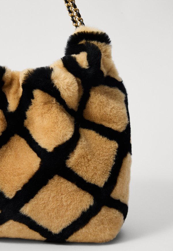 FLEMING MINI HOBO - Handbag - toffee4