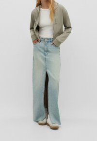 Stradivarius Sweater met rits - light green