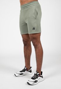 Gorilla Wear - LEON - Sports shorts - green Thumbnail Image 1