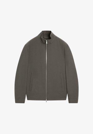 Ciemnoszara kurtka z zamkiem błyskawicznym, ze stójką i dwoma pionowymi przednimi kieszeniami, prezentowana na płasko na białym tle.