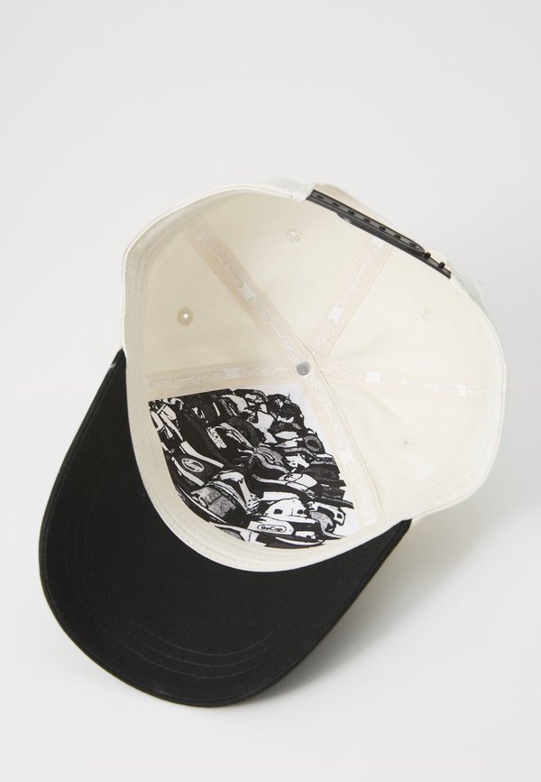 MEGA DRIVE UNISEX - Cap3