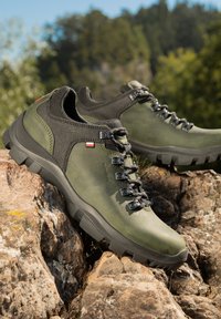 Wojas Sneaker low - green