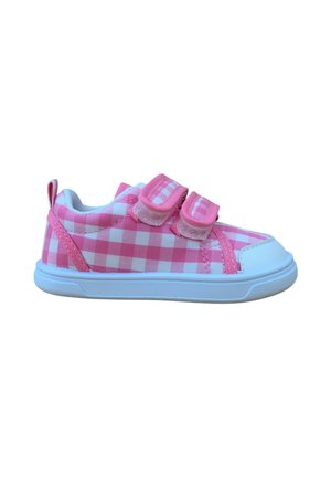 Zapatilla para niño pequeño con estampado de cuadros rosa y blanco, con dos tiras rosas de velcro y suela de goma blanca.
