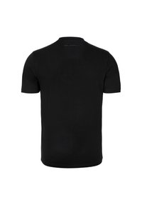 Musta lyhythihainen T-paita, joka on valmistettu puuvillasta. Siinä on pyöreä pääntie ja hillitty logotarkenne takana. Yksinkertainen, klassinen muotoilu.