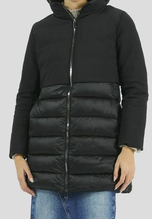 Conbipel Abrigo de plumas - black