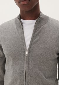 Matinique Kofta - light grey