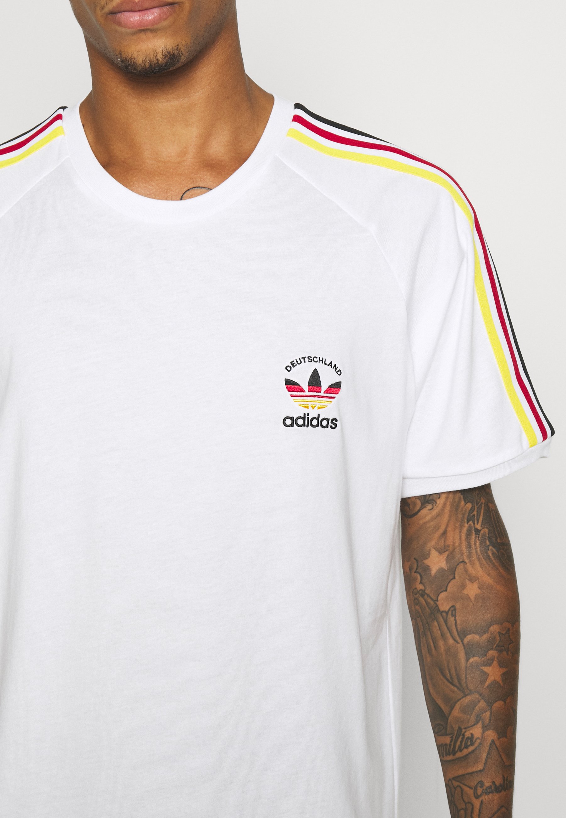 adidas Originals STRIPES SPORTS INSPIRED SHORT SLEEVE TEE adidas Originals STRIPES SPORTS INSPIRED SHORT SLEEVE TEE