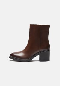 Klasiski puszābaki - dark brown