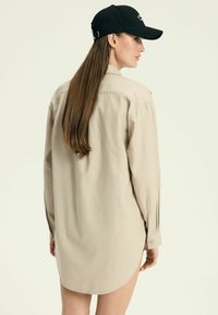 ESOTIQ NAPLES beżowy