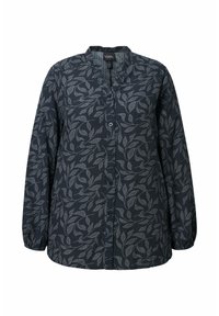 Donkerblauwe overhemd met knoop, met een gekreukt textuur en een bladerenpatroon in lichtere tinten, een mandarincol en lange mouwen.