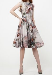 Madam-T Vestido informal - beige
