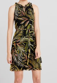 s.Oliver BLACK LABEL Denní šaty - black