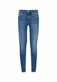 Jeans skinny azules con lavado desgastado, talle alto, botón delantero y detalles de strass en los bolsillos frontales.