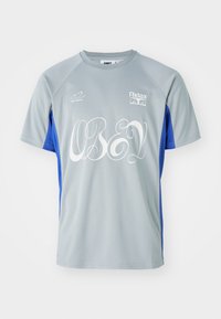 PLAZA ACTIVE - T-shirts med print - quarry multi