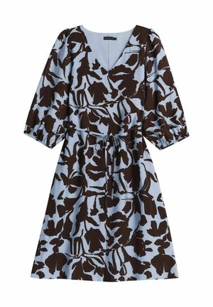 Sininen mekko, jossa on V-pääntie, 3/4 puffy hihat, kiristetty vyötärö ja ruskea kukkakuosi. Silkkinen kangas, polvipituinen ja rento leikkaus.