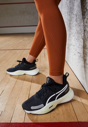 Puma PWR NITRO SQUARED WN'S - Edzőcipő - black/white