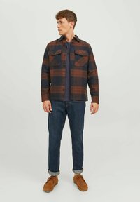 Jack & Jones PREMIUM JPRROY - Overhemd - cambridge brown