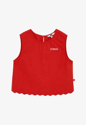 Top roșu fără mâneci, scurt, cu tiv ondulat, decolteu rotund, închidere cu nasturi în spate și text alb „LE SOLEIL” pe piept în față.
