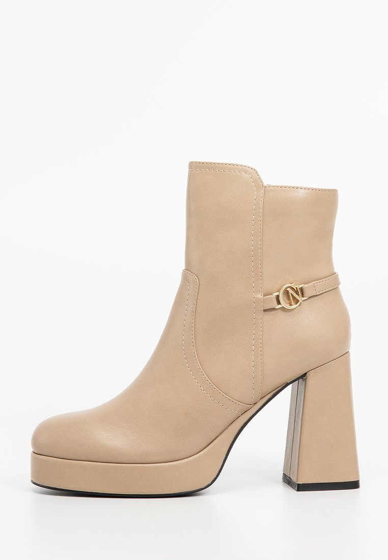 CAFèNOIR Enkellaarsjes met hoge hak beige