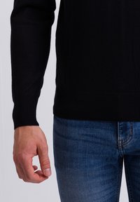 CASH-MERE RUNDHALS  - Maglione - schwarz